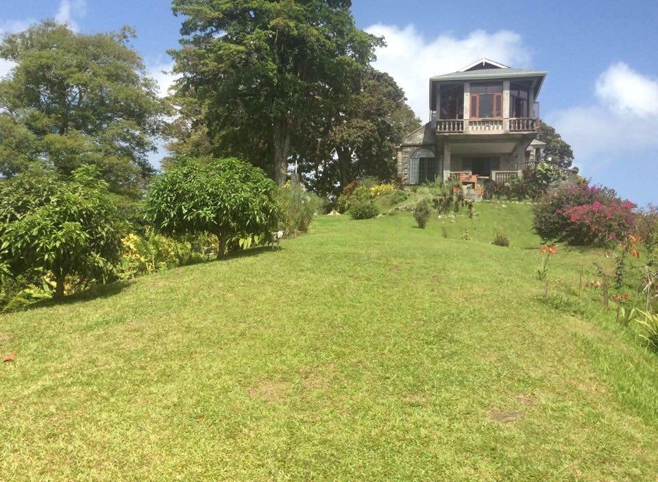 Mahogany Ridge Hotel Arouca Eksteriør billede